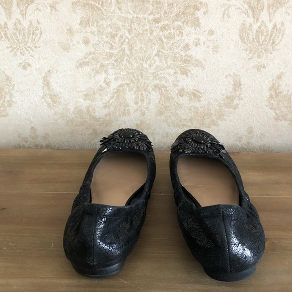 Arturo Chiang beaded flats - Picture 4 of 7